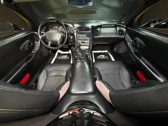 2001 Chevrolet Corvette Base
