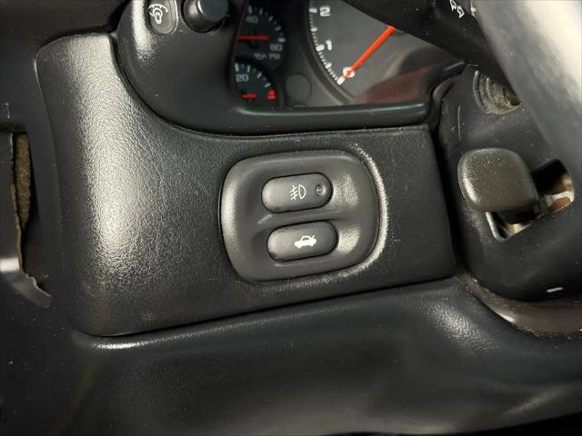 2001 Chevrolet Corvette Base