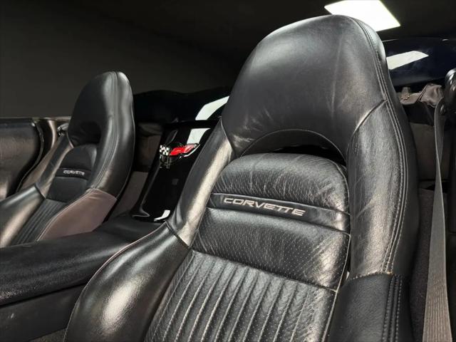 2001 Chevrolet Corvette Base
