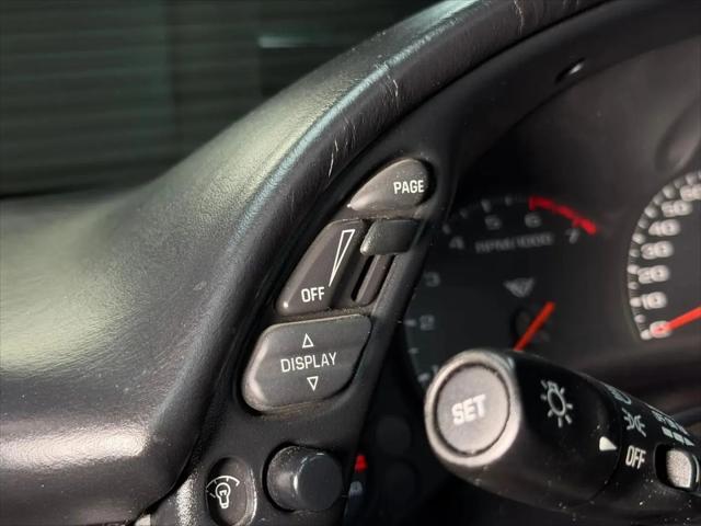 2001 Chevrolet Corvette Base