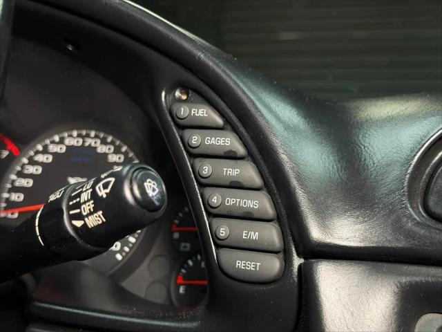 2001 Chevrolet Corvette Base