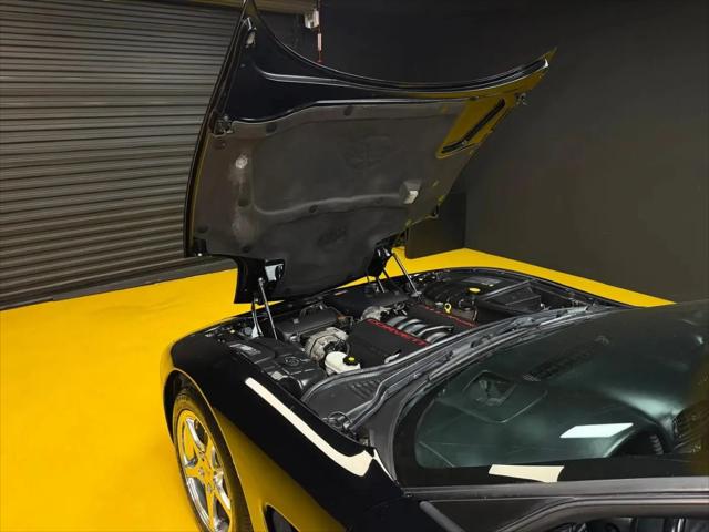 2001 Chevrolet Corvette Base