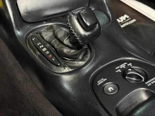 2001 Chevrolet Corvette Base