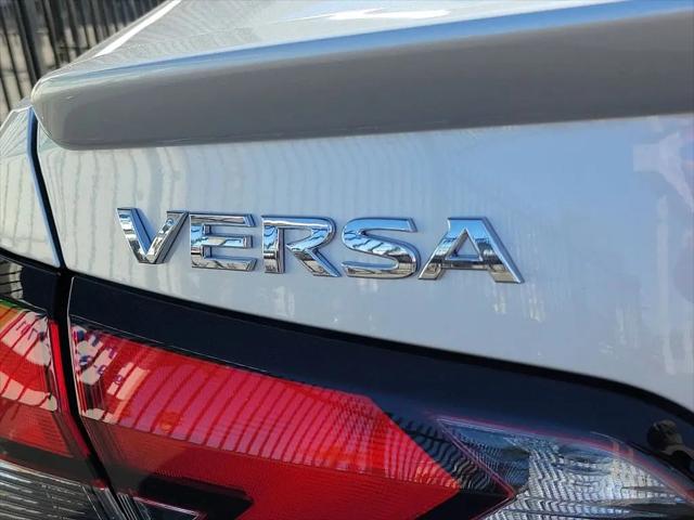 2025 Nissan Versa 1.6 SR