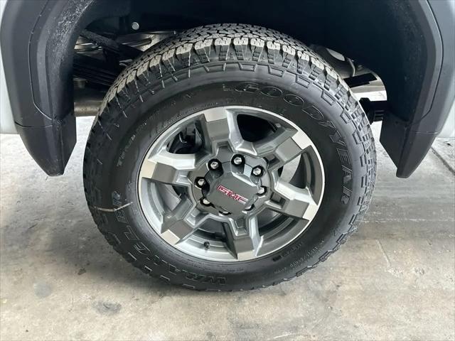 2026 GMC Sierra 2500HD Crew Cab, Standard Bed, SLT, 4WD