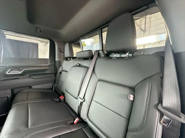 2026 GMC Sierra 2500HD Crew Cab, Standard Bed, SLT, 4WD