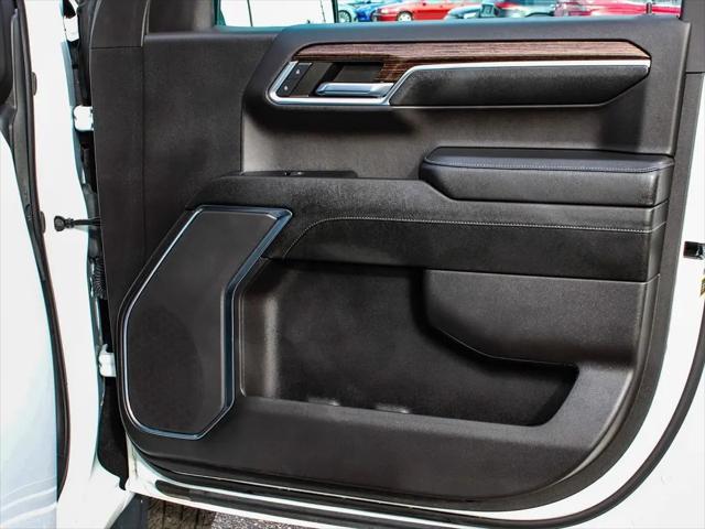 2024 GMC Sierra 1500 4WD Crew Cab Short Box Elevation with 3VL