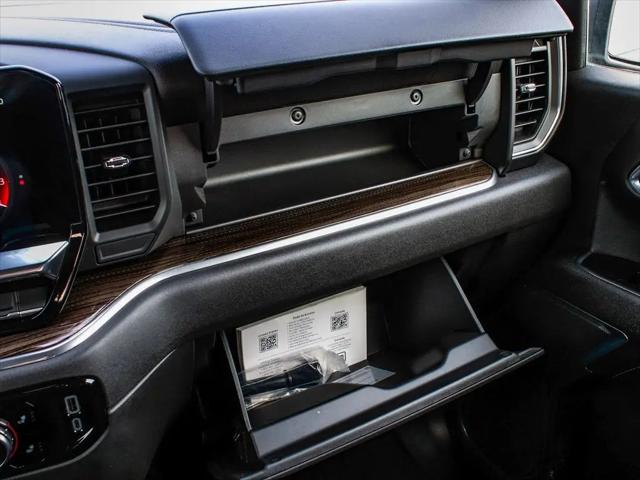 2024 GMC Sierra 1500 4WD Crew Cab Short Box Elevation with 3VL