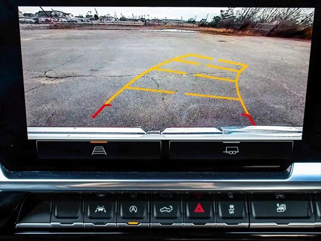 2024 GMC Sierra 1500 4WD Crew Cab Short Box Elevation with 3VL