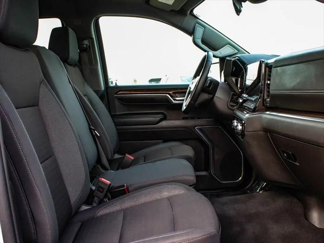 2024 GMC Sierra 1500 4WD Crew Cab Short Box Elevation with 3VL