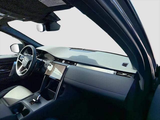 2026 Land Rover Discovery Sport Landmark