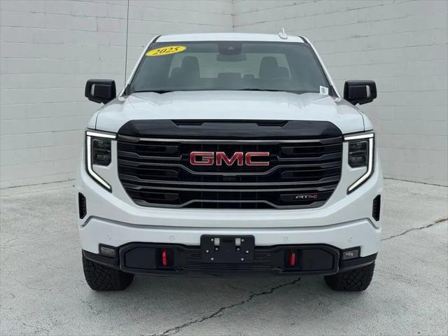 2025 GMC Sierra 1500 4WD Crew Cab Short Box AT4