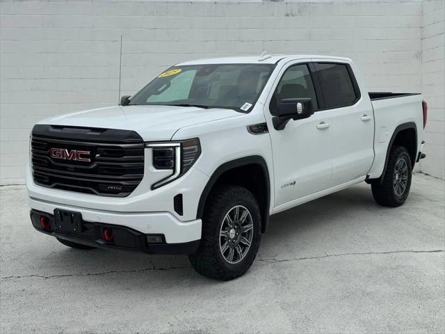 2025 GMC Sierra 1500 4WD Crew Cab Short Box AT4