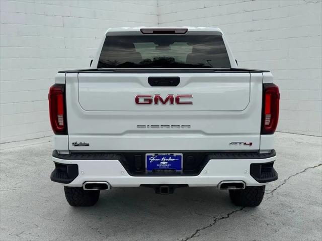 2025 GMC Sierra 1500 4WD Crew Cab Short Box AT4