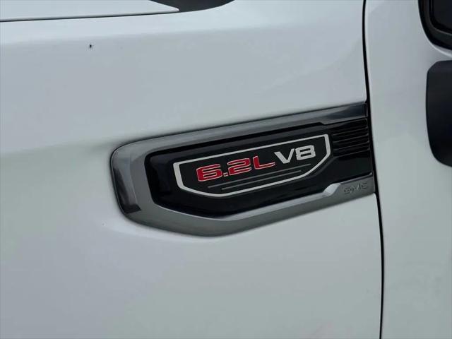 2025 GMC Sierra 1500 4WD Crew Cab Short Box AT4