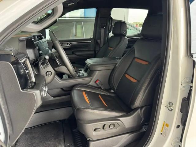 2025 GMC Sierra 1500 4WD Crew Cab Short Box AT4