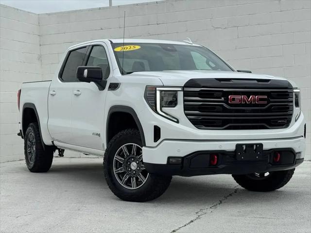 2025 GMC Sierra 1500 4WD Crew Cab Short Box AT4