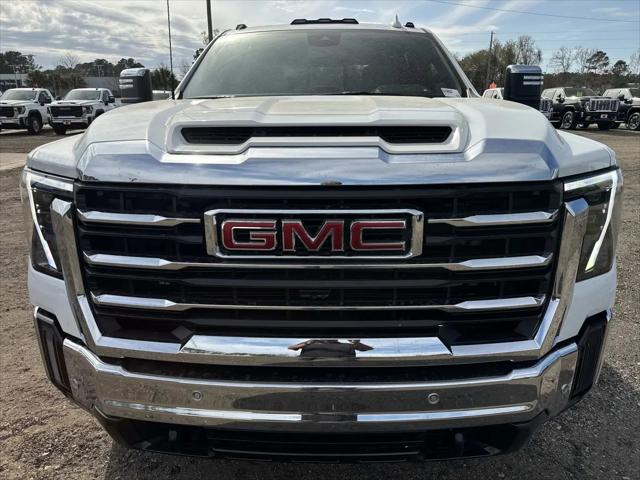 2026 GMC Sierra 2500HD Crew Cab, Standard Bed, SLT, 4WD