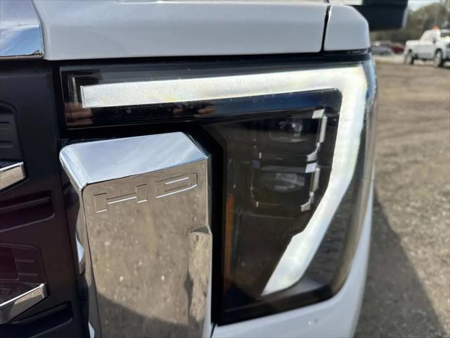 2026 GMC Sierra 2500HD Crew Cab, Standard Bed, SLT, 4WD