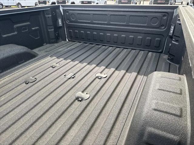 2026 GMC Sierra 2500HD Crew Cab, Standard Bed, SLT, 4WD