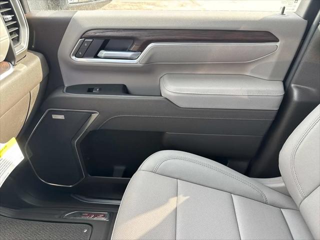 2026 GMC Sierra 2500HD Crew Cab, Standard Bed, SLT, 4WD