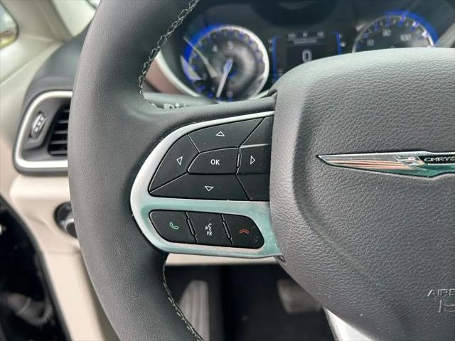 2024 Chrysler Voyager LX