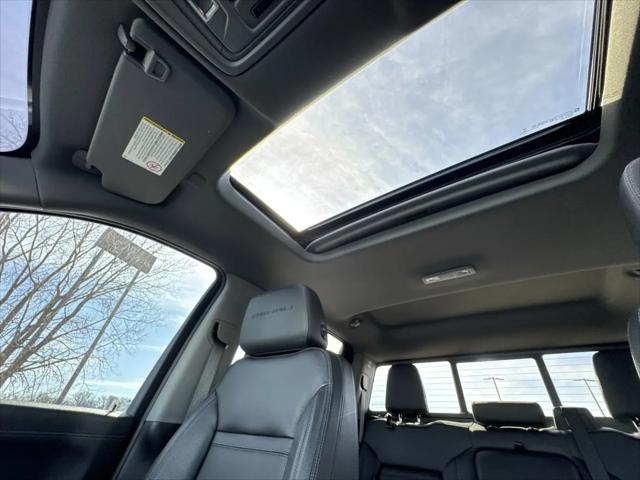 2022 GMC Sierra 3500HD 4WD Crew Cab Standard Bed Denali