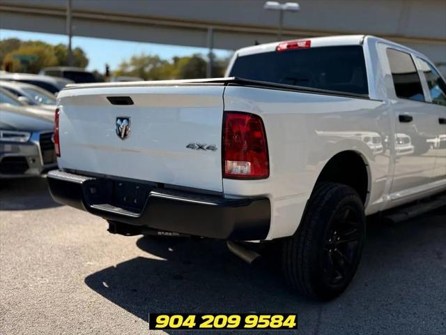 2024 Ram 1500 Classic Tradesman Crew Cab 4x4 5'7" Box