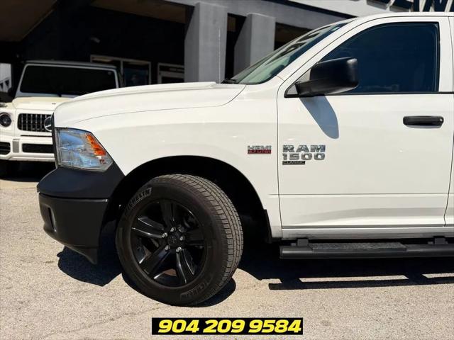 2024 Ram 1500 Classic Tradesman Crew Cab 4x4 5'7" Box