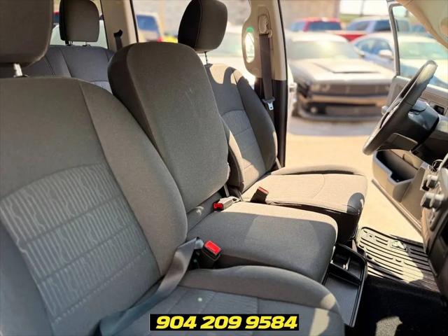 2024 Ram 1500 Classic Tradesman Crew Cab 4x4 5'7" Box