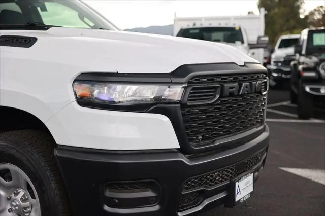 2026 Ram 1500 Tradesman Crew Cab 4x4 57 Box