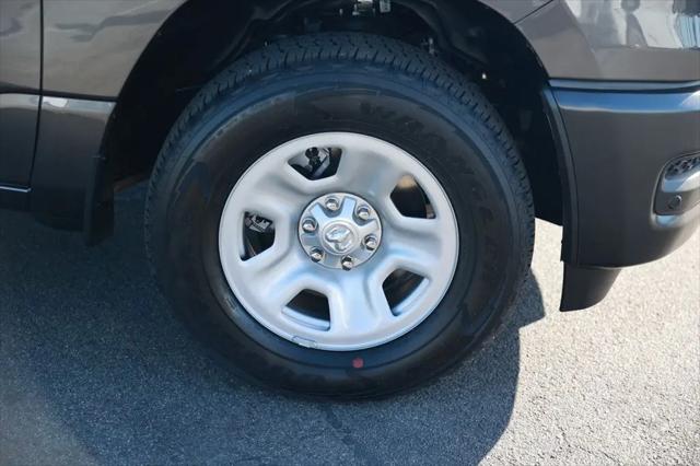 2026 Ram 1500 Tradesman Crew Cab 4x4 57 Box