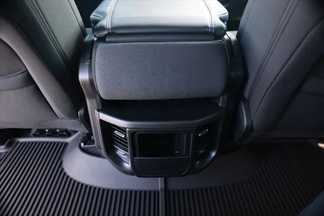2026 Ram 1500 Tradesman Crew Cab 4x4 5'7" Box