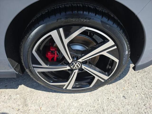 2026 Volkswagen Golf GTI SE
