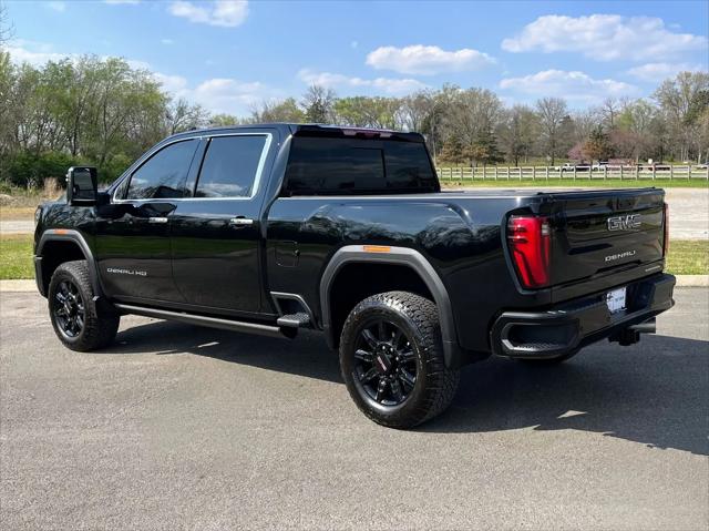 2025 GMC Sierra 2500HD 4WD Crew Cab Standard Bed Denali Ultimate