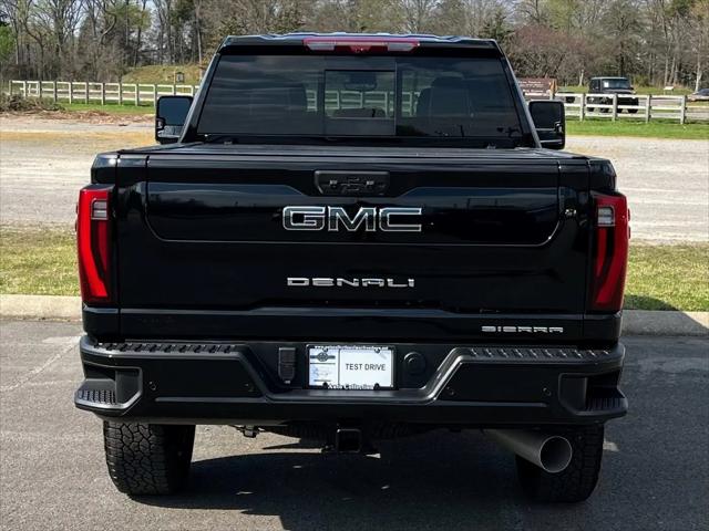 2025 GMC Sierra 2500HD 4WD Crew Cab Standard Bed Denali Ultimate