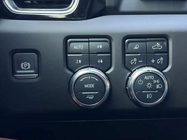 2025 GMC Sierra 2500HD 4WD Crew Cab Standard Bed Denali Ultimate