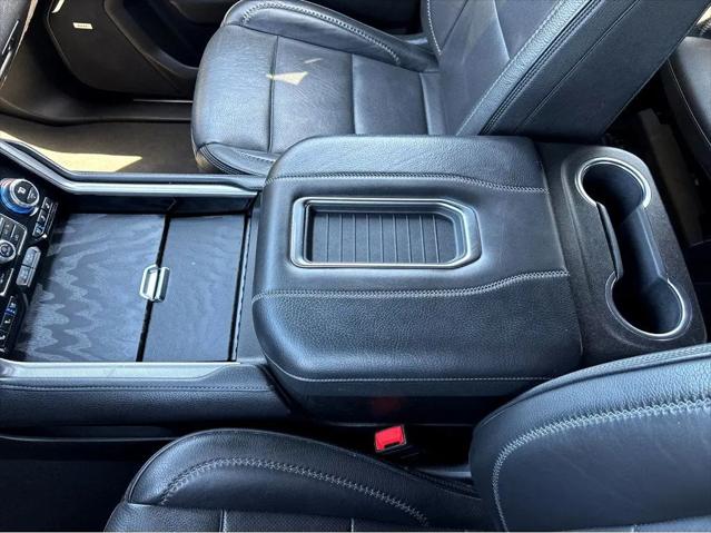2023 GMC Yukon 4WD Denali