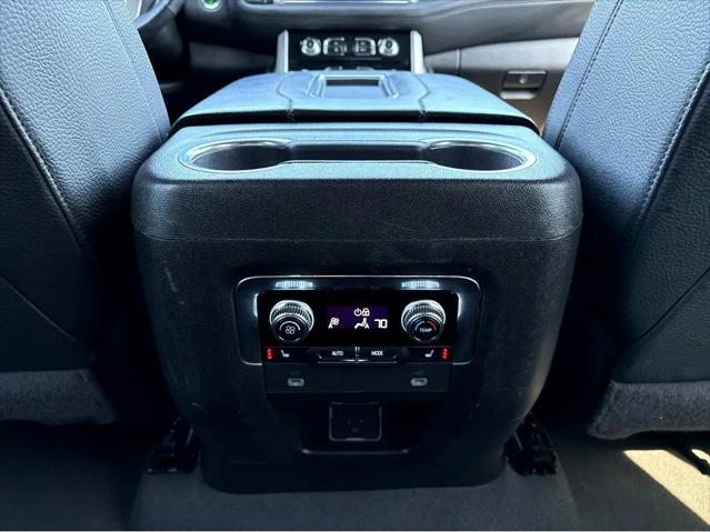 2023 GMC Yukon 4WD Denali