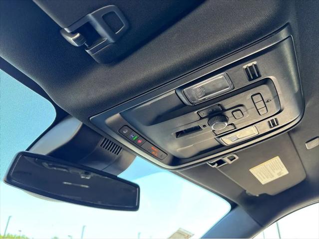 2023 GMC Yukon 4WD Denali