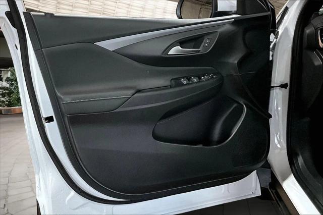 2026 Buick NV Preferred FWD