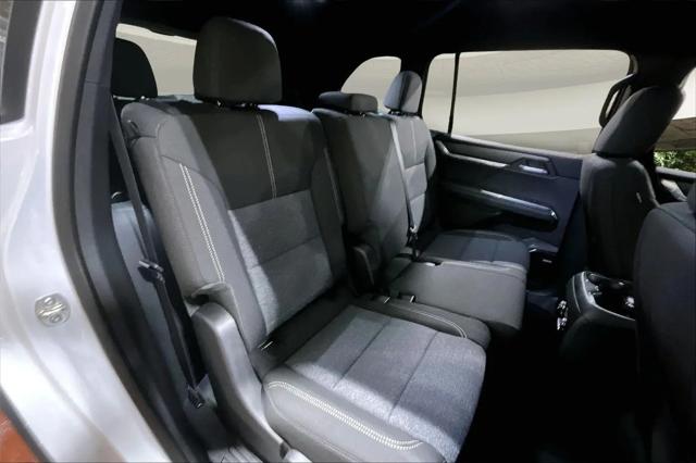 2026 GMC Acadia Elevation AWD