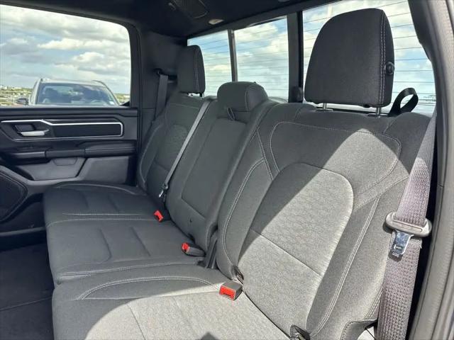 2026 Ram 1500 Lone Star Crew Cab 4x4 5'7" Box