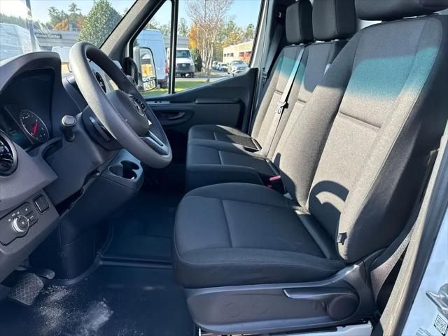 2024 Mercedes-Benz Sprinter 3500XD Chassis Standard Roof 4-Cyl Diesel HO