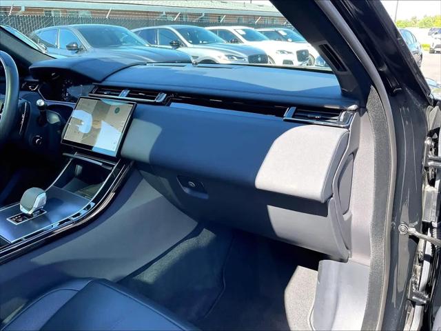 2026 Land Rover Range Rover Velar P250 Dynamic SE