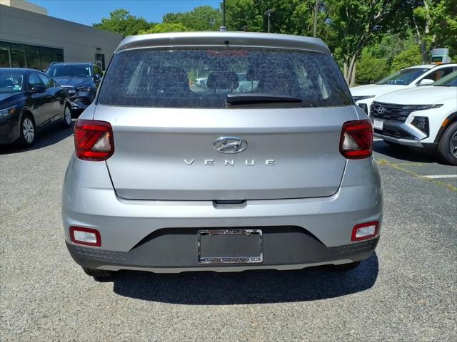 2026 Hyundai Venue SE