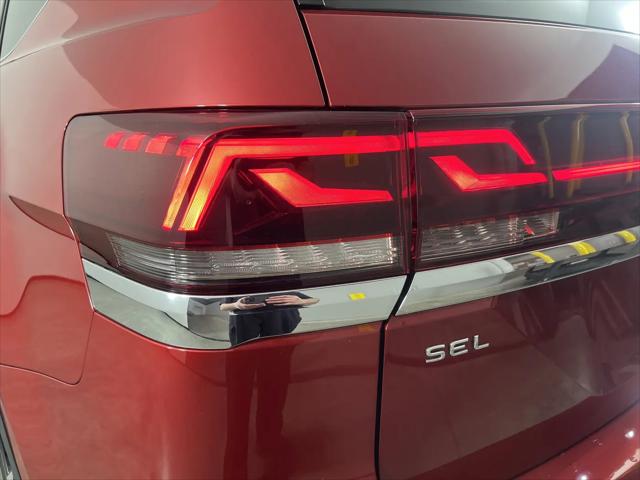 2024 Volkswagen Atlas 2.0T SEL Premium R-Line