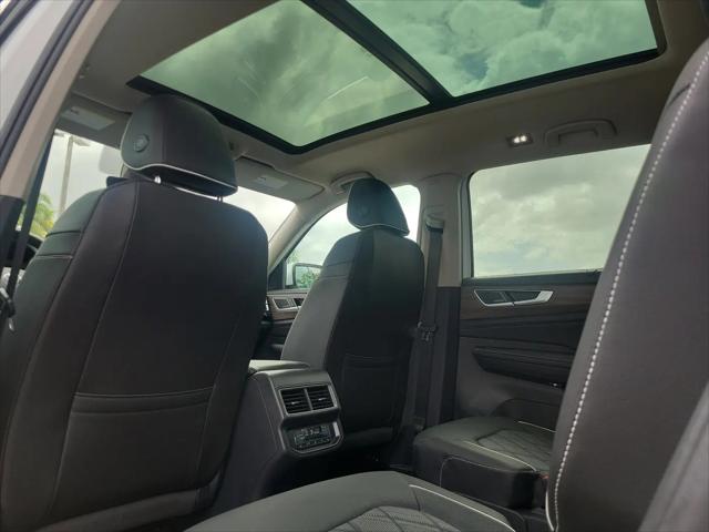 2026 Volkswagen Atlas SEL Premium R-Line