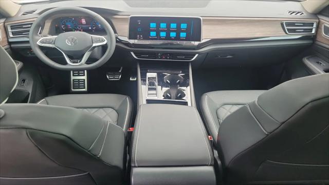 2026 Volkswagen Atlas SEL Premium R-Line
