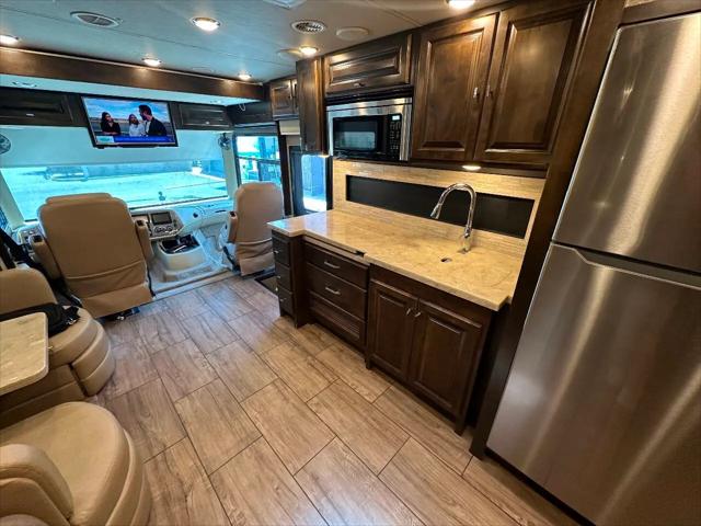 2019 Ford F-53 Base